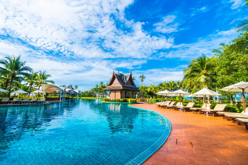 Luxury pool property